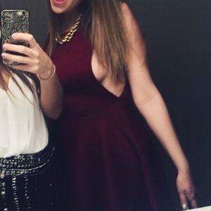 [M] Cutout Red Skater Dress x Windsor